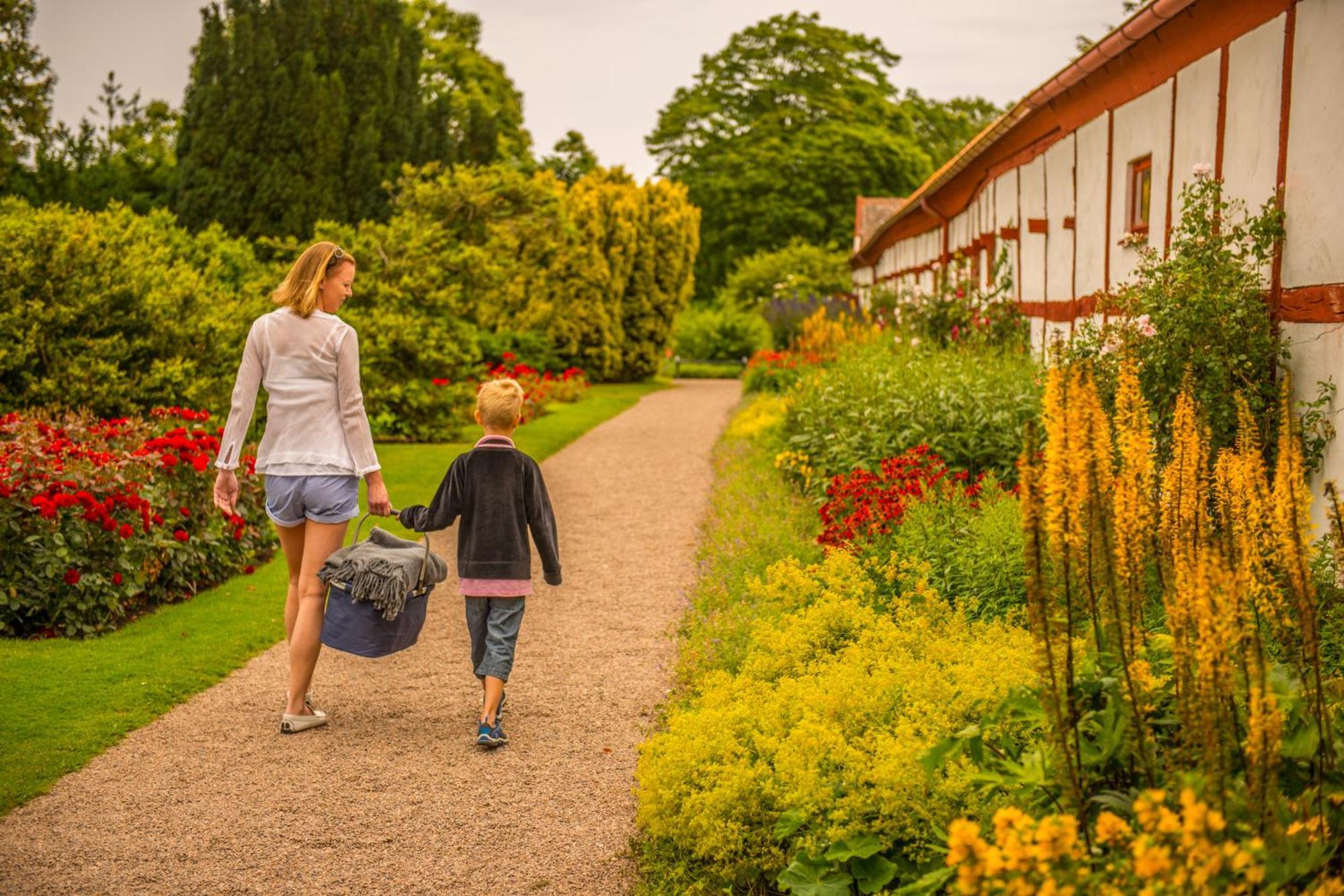 Hotel Rusthallargarden アーリルド エクステリア 写真
